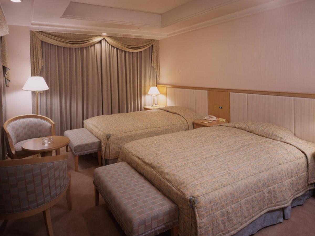 Hotel Grand New Oji